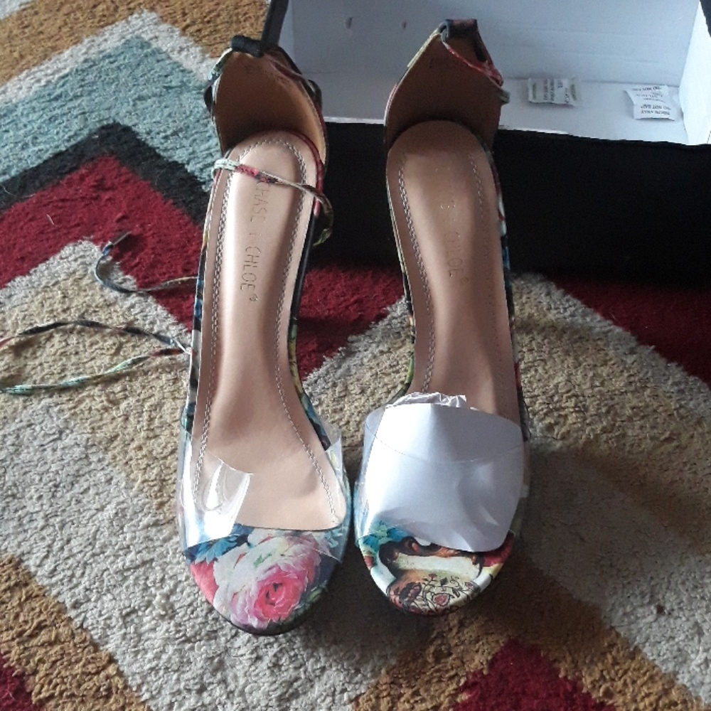 NWT Floral tie up heels